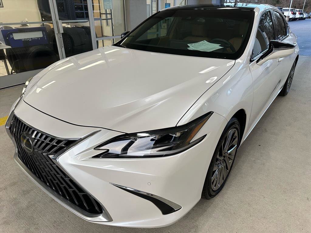 Used 2024 Lexus ES 350 Ultra Luxury image 3