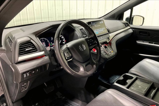 Used 2025 Honda Odyssey Sport-L image 14