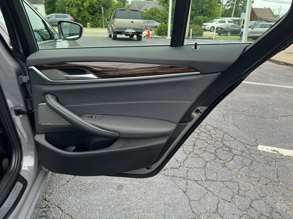 Used 2022 BMW 540i xDrive w/ Premium Package image 45