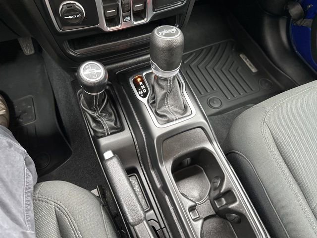 Used 2019 Jeep Wrangler Unlimited Sahara image 29