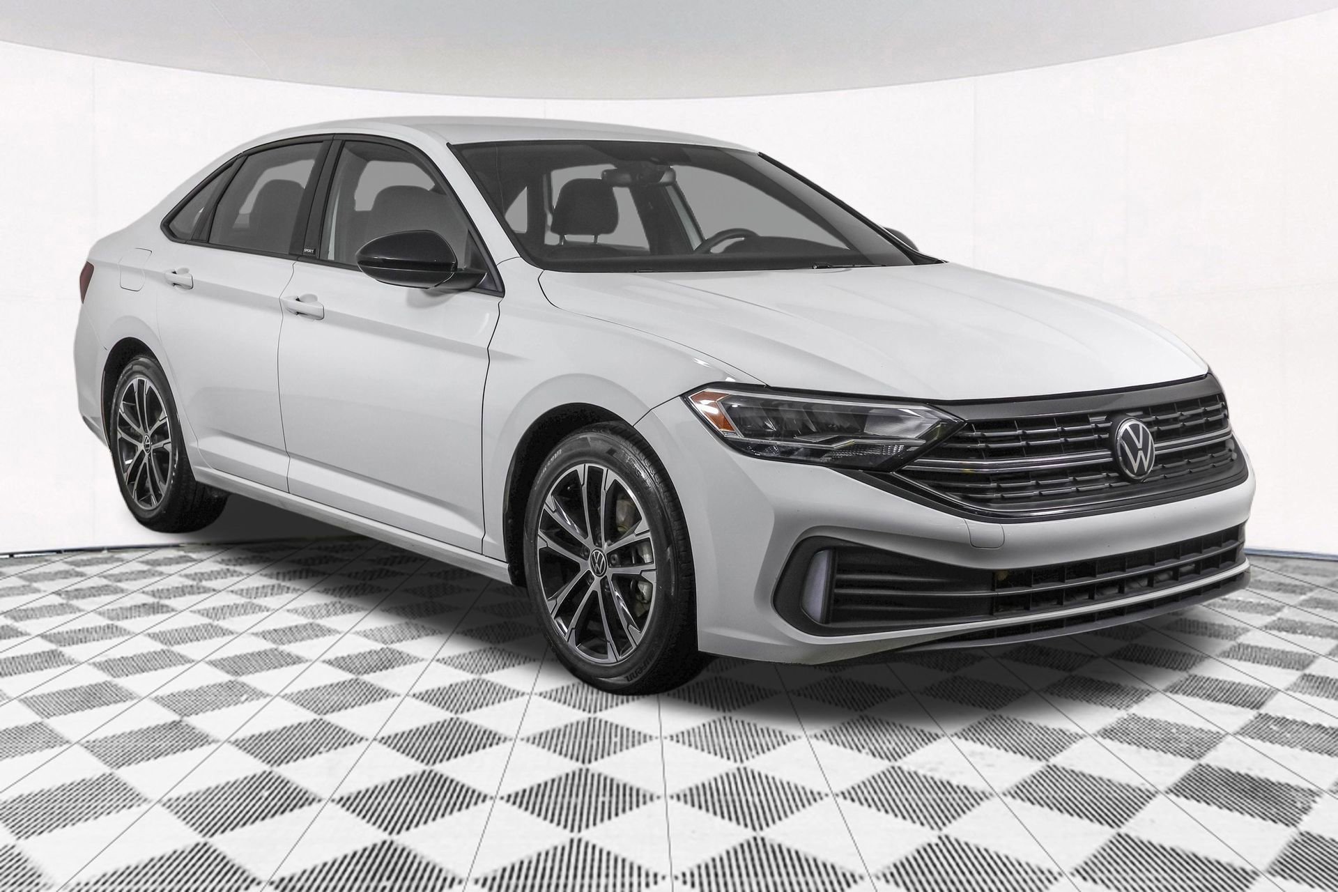 Used 2023 Volkswagen Jetta Sport image 10