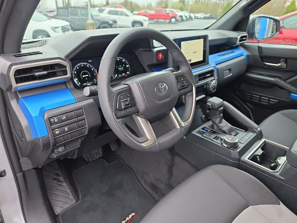 Used 2025 Toyota Tacoma TRD Off-Road AWD/4WD image 10