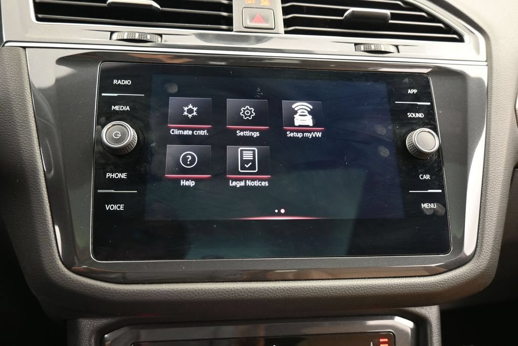 Used 2024 Volkswagen Tiguan SE R-Line FWD image 25