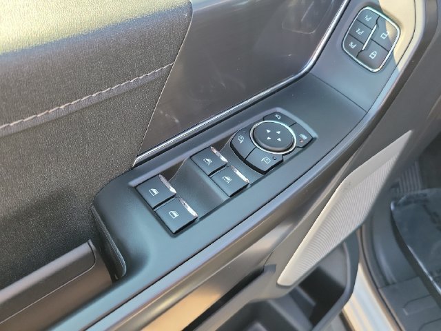 Used 2025 Ford F150 Lariat w/ Equipment Group 502A High AWD/4WD image 9