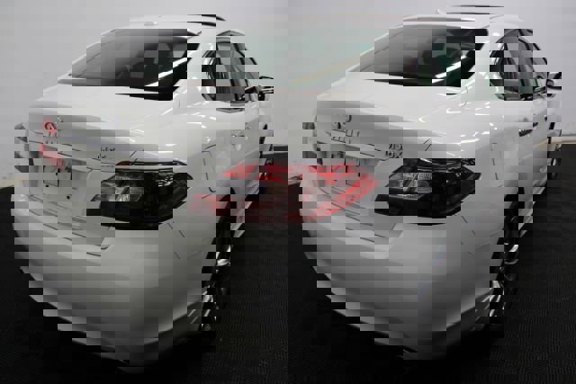 Used 2012 INFINITI M56 x w/ Deluxe Touring Pkg image 6