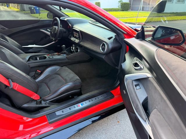 Used 2017 Chevrolet Camaro ZL1 image 13