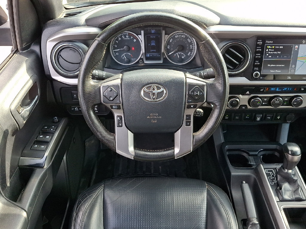Used 2020 Toyota Tacoma Limited AWD/4WD image 2
