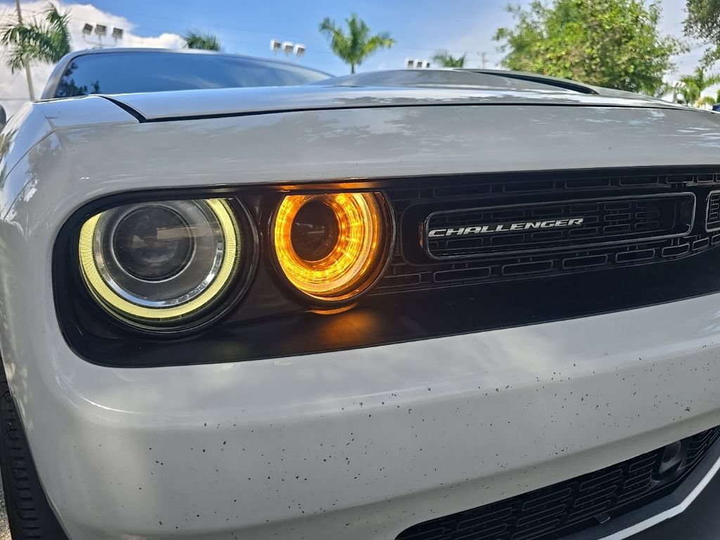 Used 2016 Dodge Challenger SRT w/ Technology Group RWD image 41