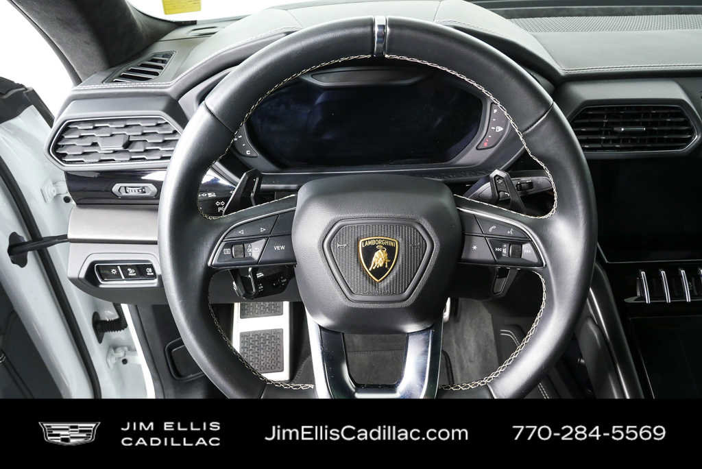Used 2022 Lamborghini Urus image 9