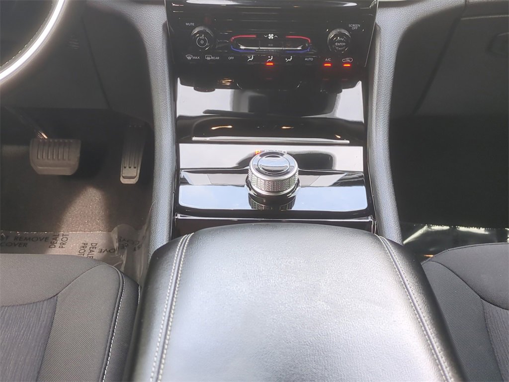 Certified 2023 Jeep Grand Cherokee L Laredo image 20