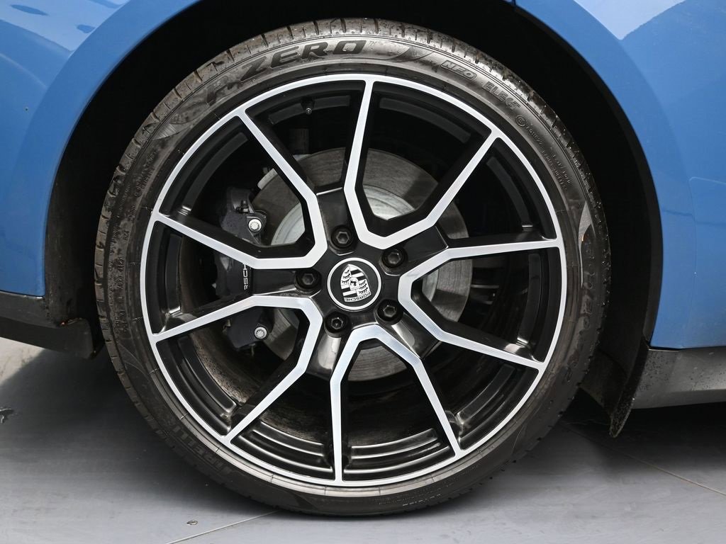 Used 2023 Porsche Taycan image 12