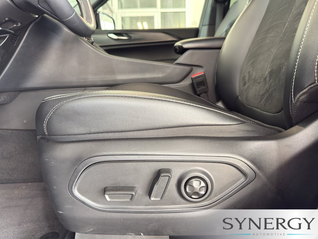 Used 2025 Jeep Grand Cherokee L Laredo AWD/4WD image 26