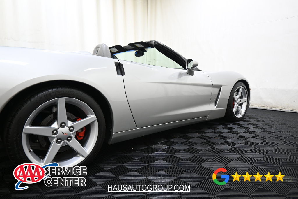 Used 2005 Chevrolet Corvette Convertible w/ Preferred Equipment Group RWD image 19