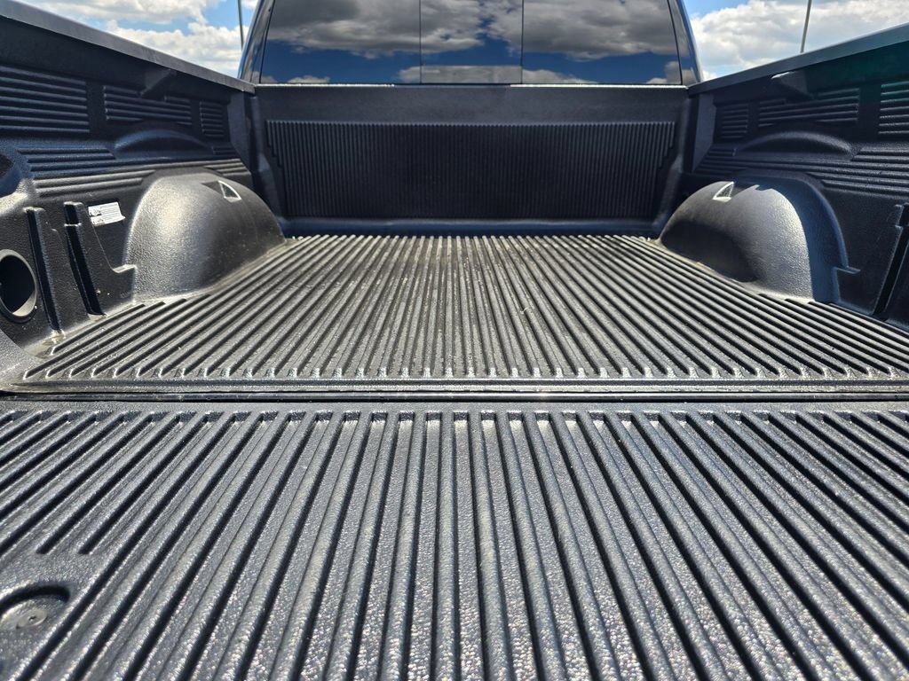 Used 2023 RAM 1500 Laramie AWD/4WD image 13