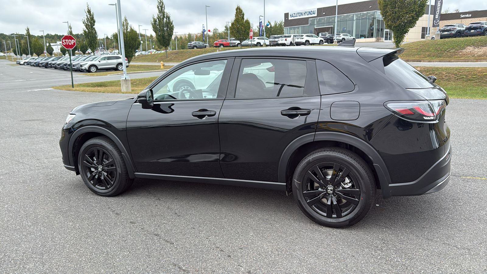 New 2026 Honda HR-V Sport image 11