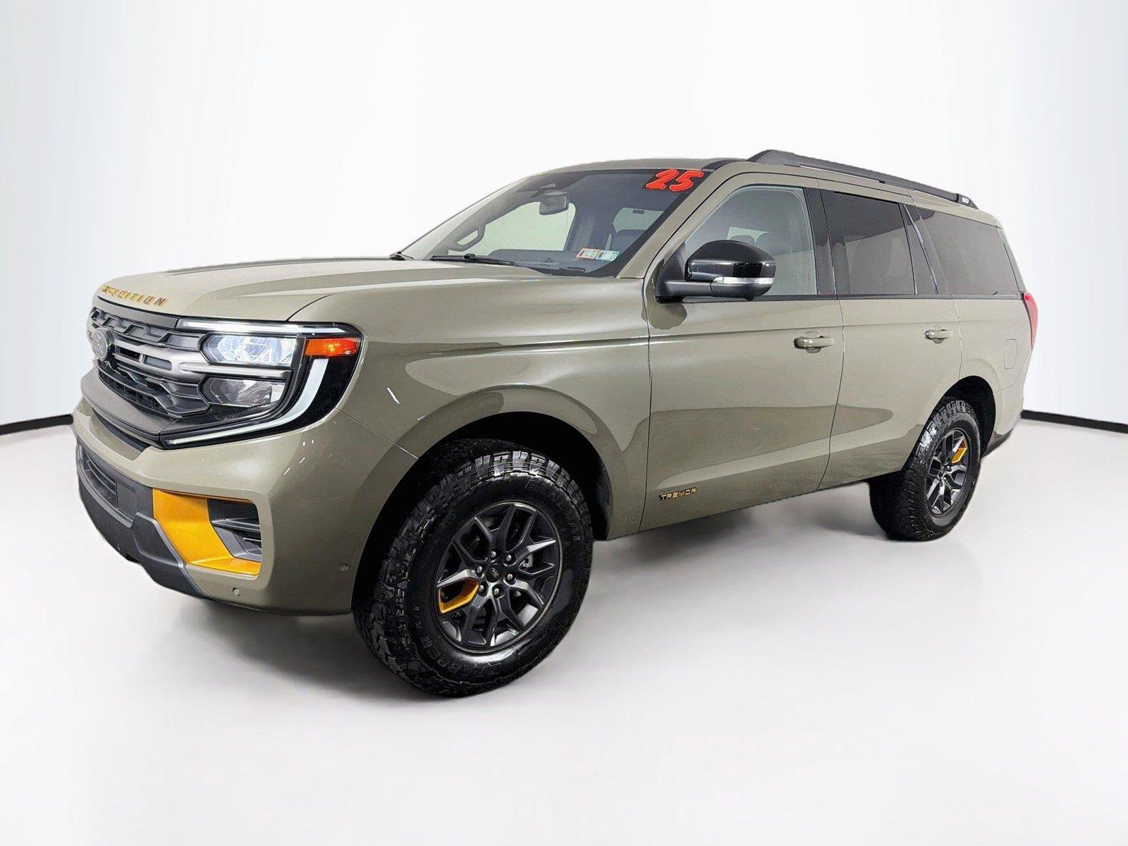 Used 2025 Ford Expedition Tremor AWD/4WD image 7