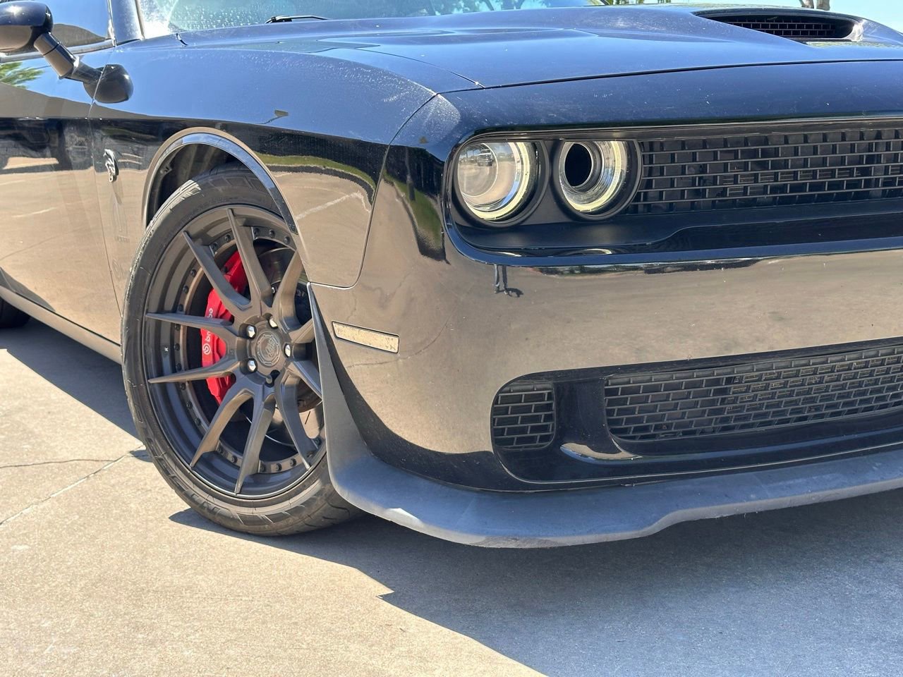 Used 2016 Dodge Challenger SRT Hellcat image 2