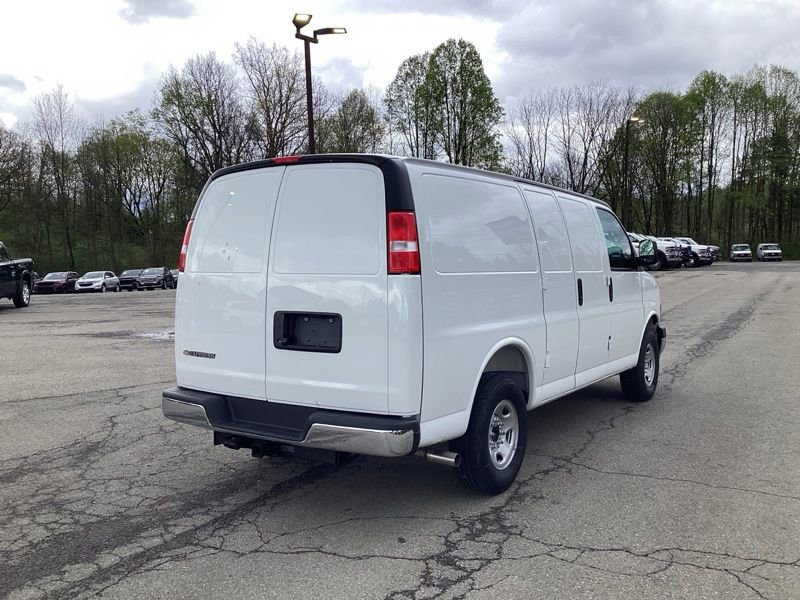 New 2026 Chevrolet Express 2500 w/ Driver Convenience Package RWD image 7