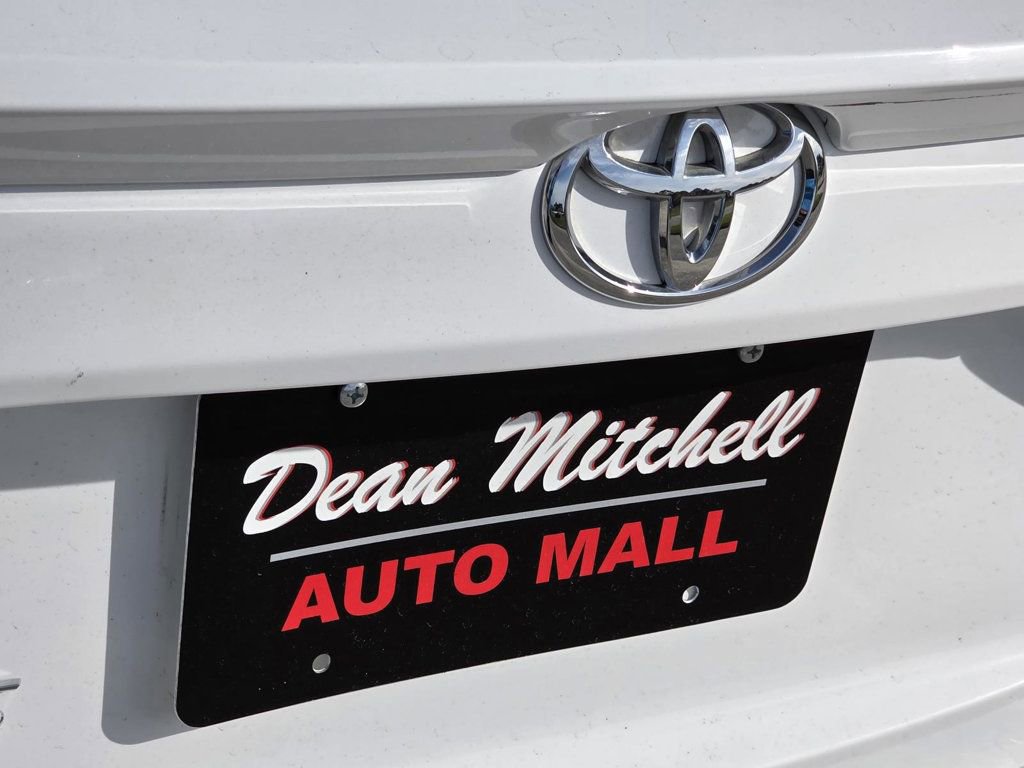 Used 2020 Toyota Yaris LE image 23