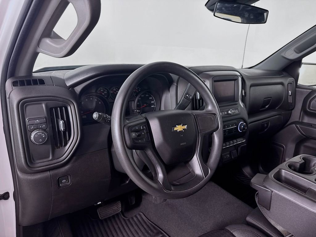 Used 2022 Chevrolet Silverado 1500 Custom RWD image 9