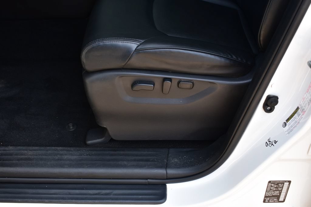 Used 2021 Nissan Armada SV AWD/4WD image 19