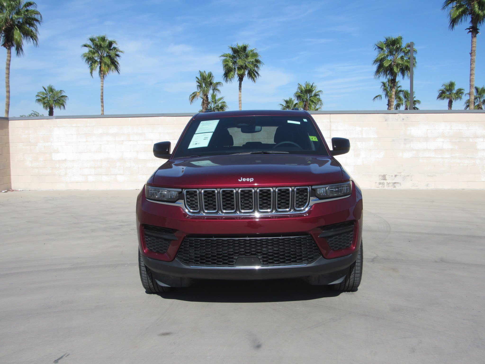 Used 2024 Jeep Grand Cherokee Laredo X w/ Trailer Tow Package image 3