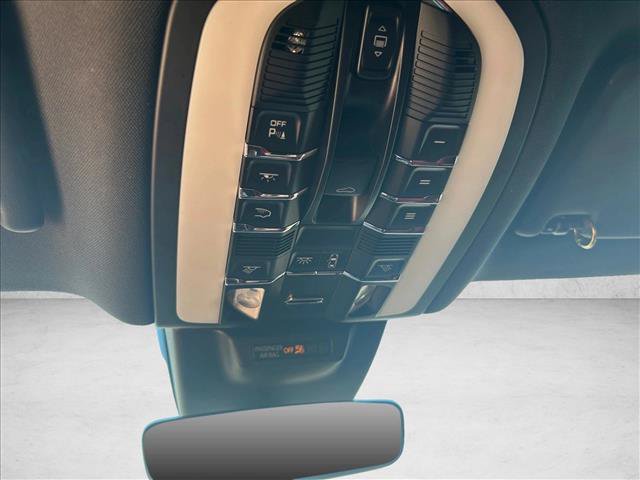 Used 2023 Porsche Macan Turbo AWD/4WD image 12