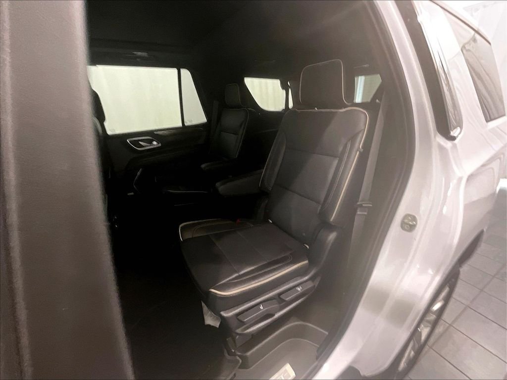 Used 2022 Chevrolet Tahoe Premier AWD/4WD image 15