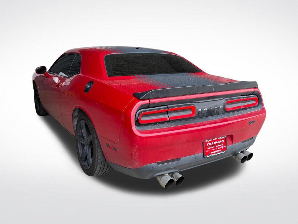 Used 2017 Dodge Challenger R/T RWD image 5