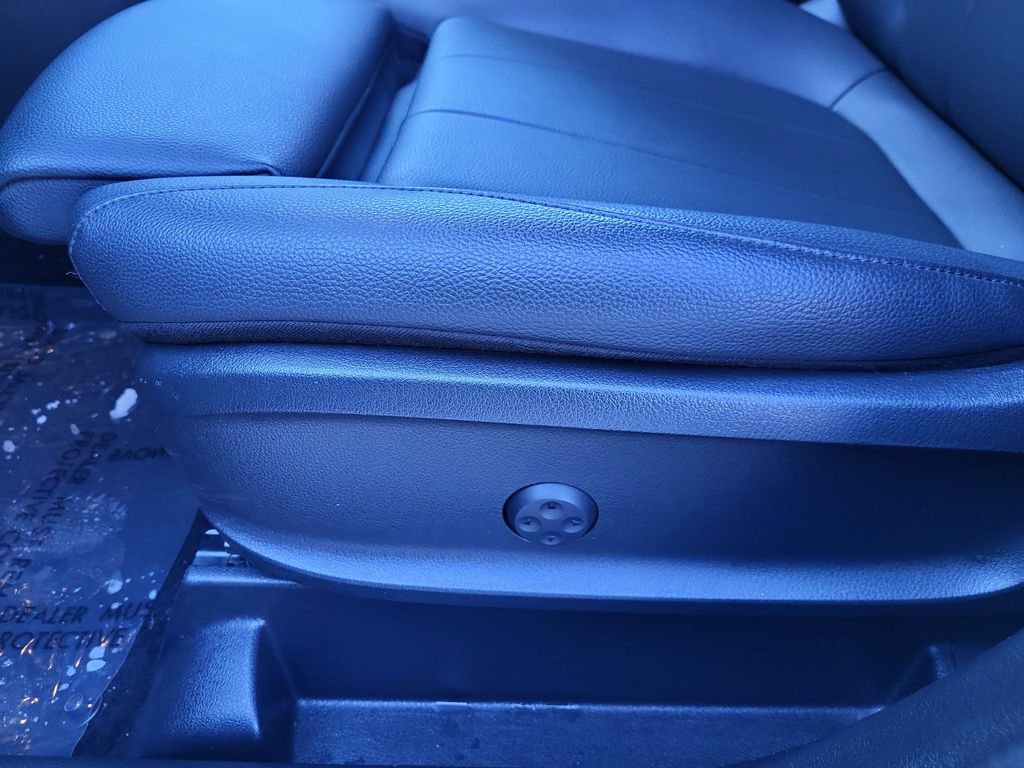 Certified 2021 Mercedes-Benz GLA 250 4MATIC image 23