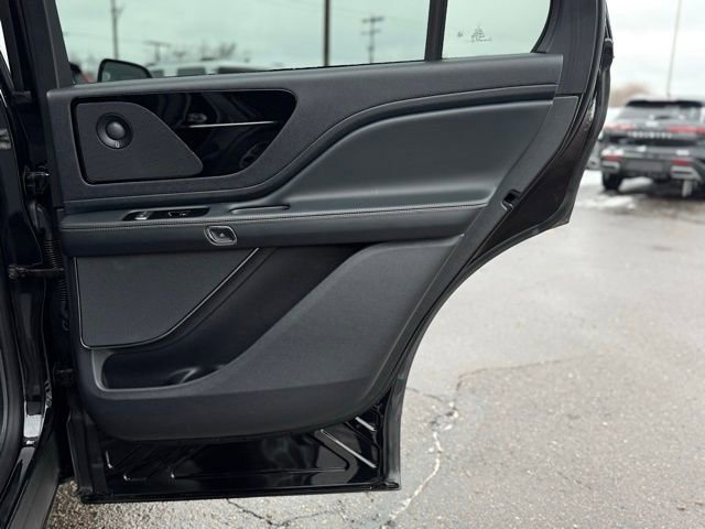 Used 2025 Lincoln Aviator Reserve w/ Illumination Package image 21