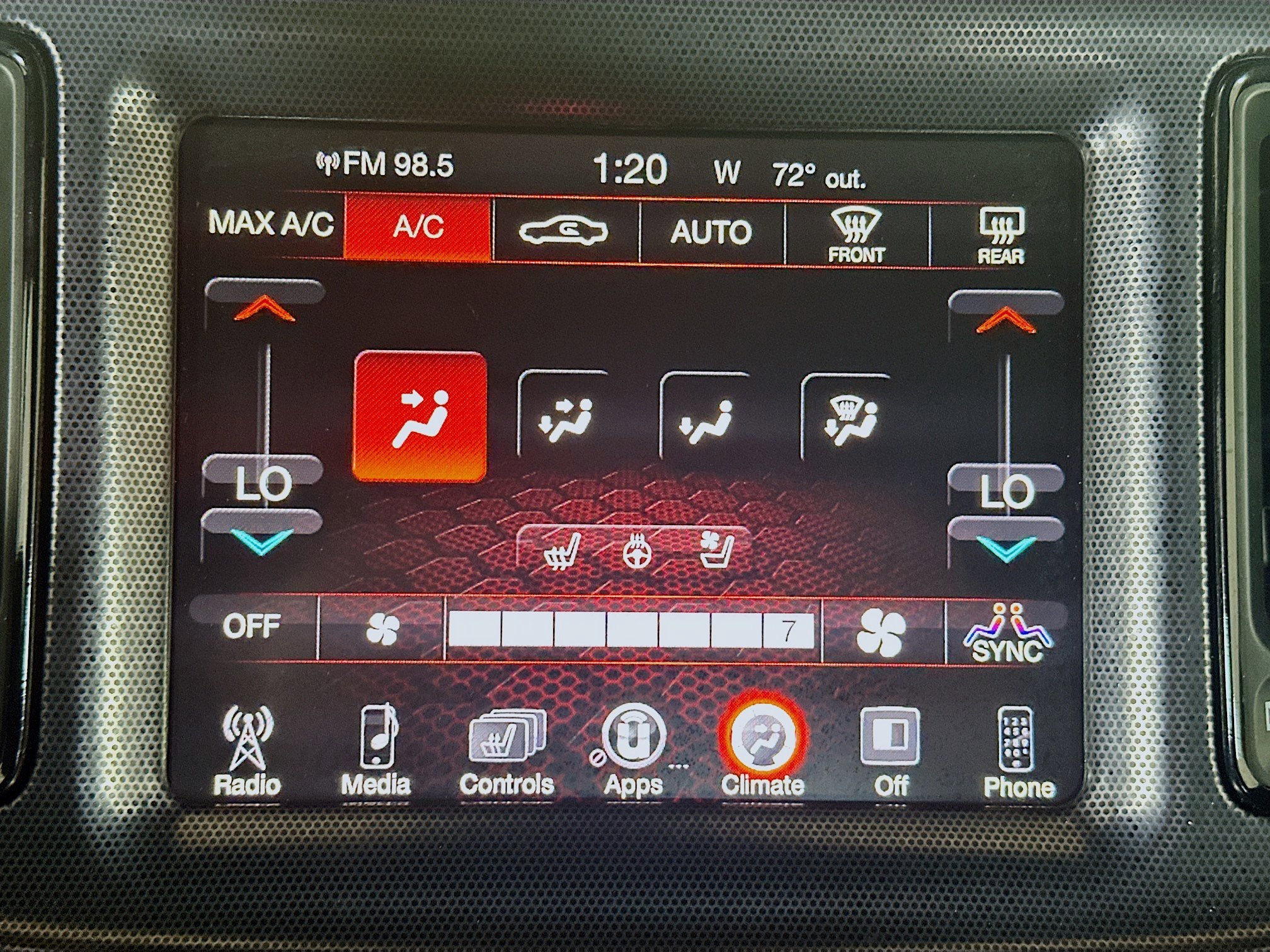 Used 2016 Dodge Challenger SXT Plus RWD image 23