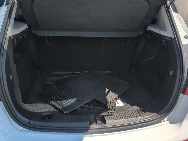 Used 2019 Buick Encore Essence image 18