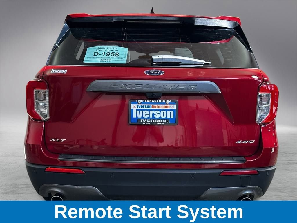 Used 2023 Ford Explorer XLT w/ Equipment Group 202A image 8