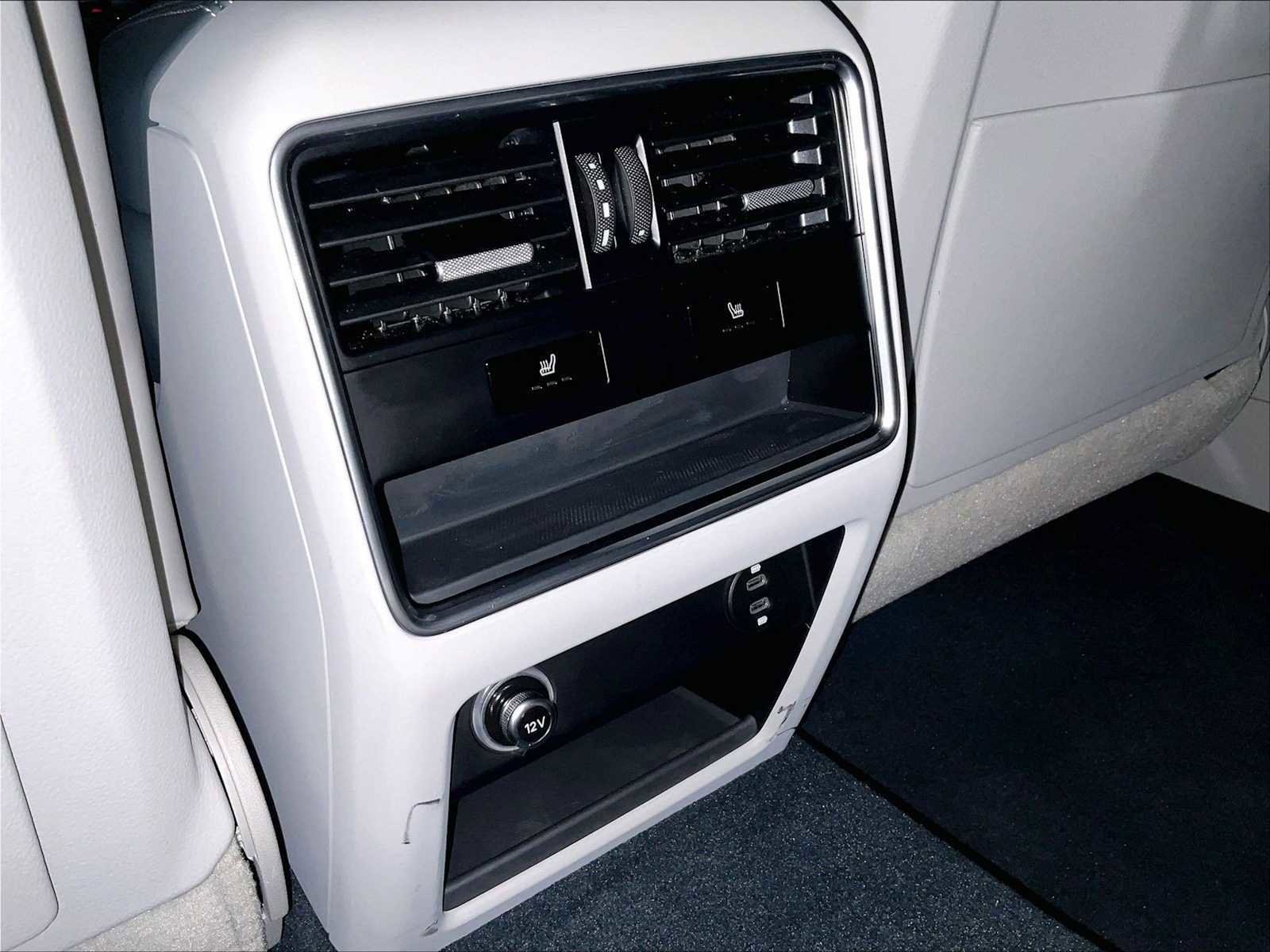 Used 2023 Porsche Cayenne Turbo S image 30