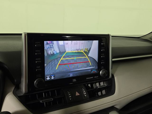 Used 2020 Toyota RAV4 XLE Premium image 19