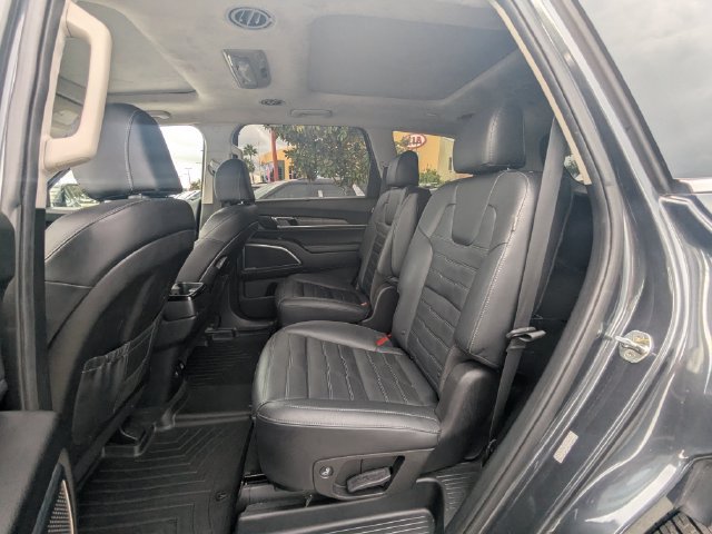 Certified 2023 Kia Telluride SX Prestige AWD/4WD image 15