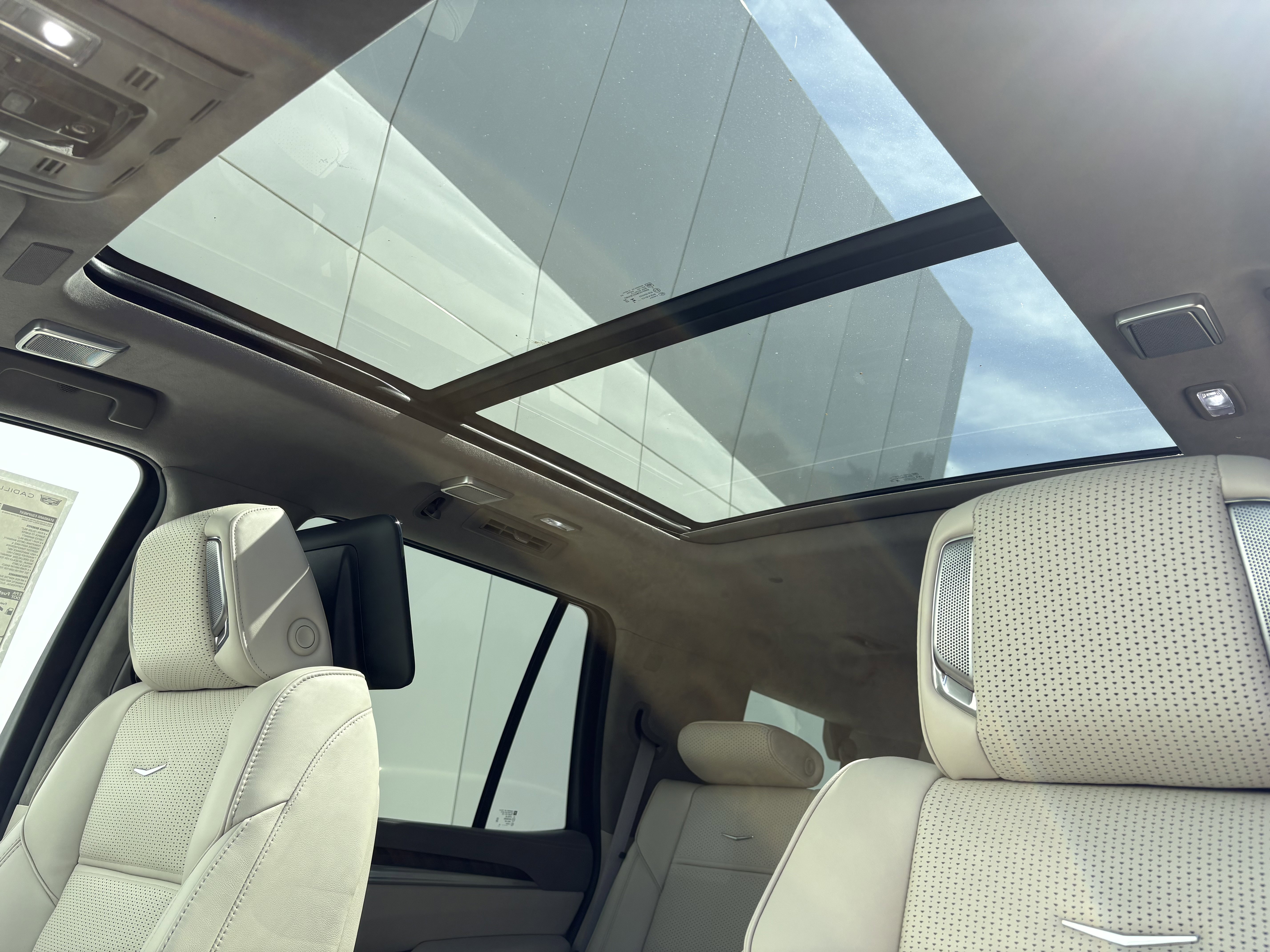 New 2026 Cadillac Escalade Platinum Sport w/ LPO, ONYX Package image 18