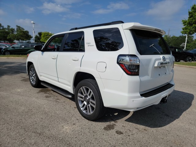 Used 2022 Toyota 4Runner TRD Sport AWD/4WD image 7