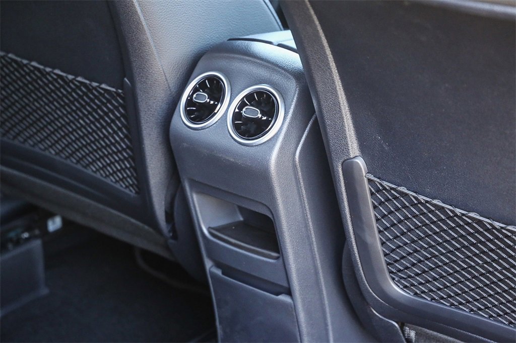 Used 2024 Mercedes-Benz GLB 250 4MATIC image 22