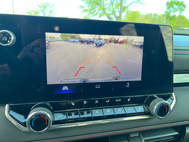 Certified 2024 Chevrolet Colorado Z71 w/ Z71 Convenience Package 2 AWD/4WD image 23