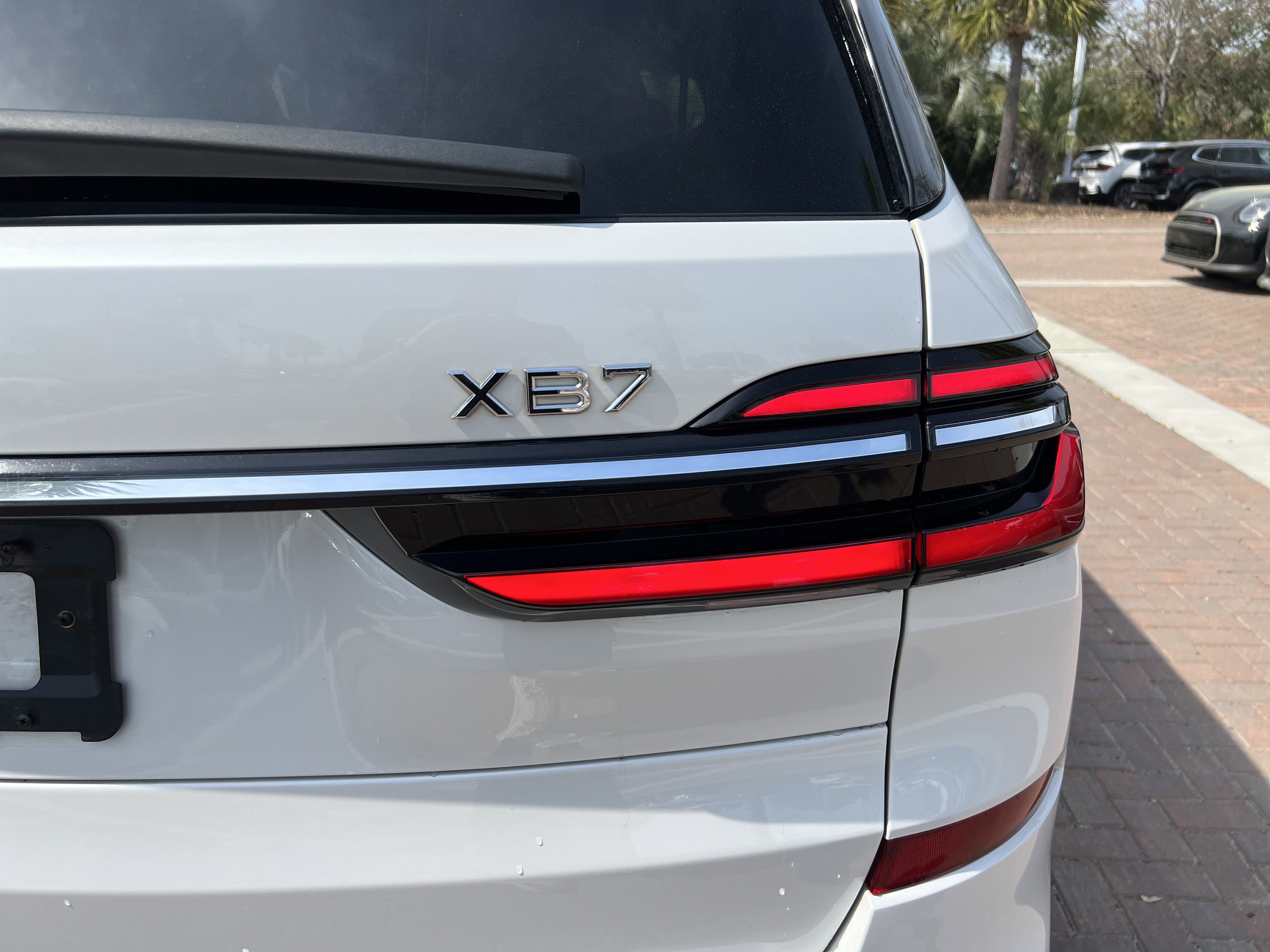 Used 2024 BMW ALPINA XB7 image 48