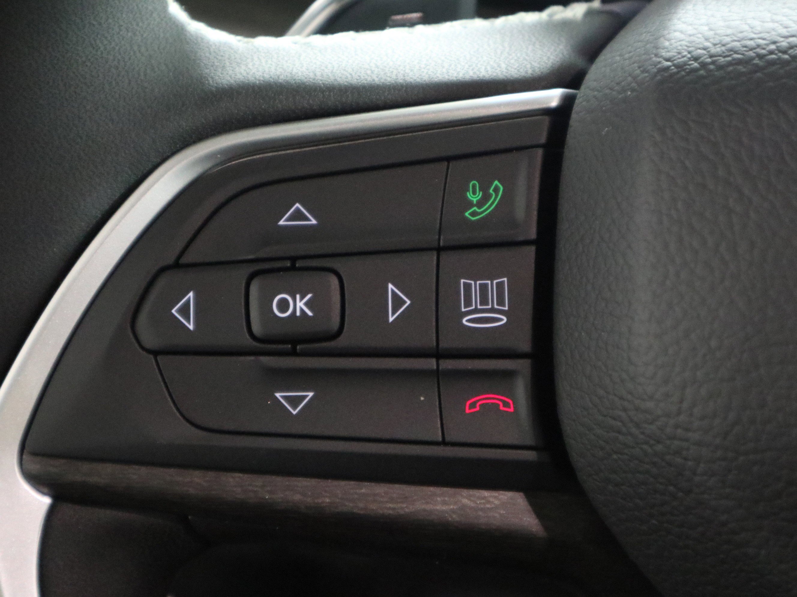 New 2026 Jeep Grand Cherokee Altitude AWD/4WD image 28