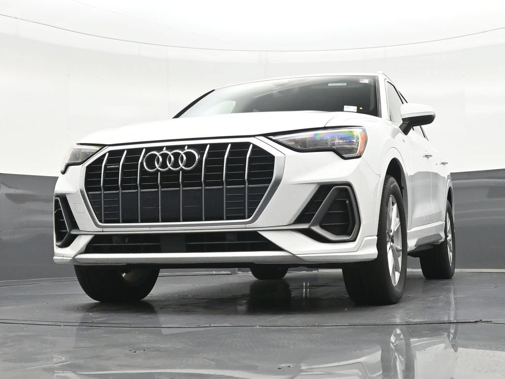 Used 2021 Audi Q3 2.0T Premium w/ Convenience Package AWD/4WD image 30