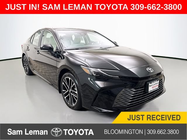 Used 2026 Toyota Camry XLE AWD/4WD image 1