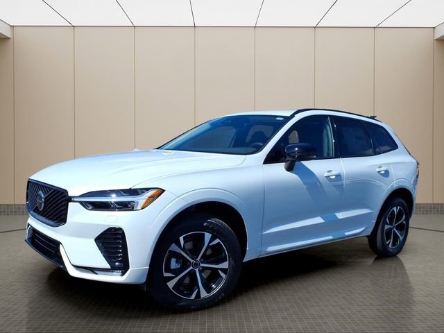 New 2026 Volvo XC60 B5 Core w/ Climate Package image 2