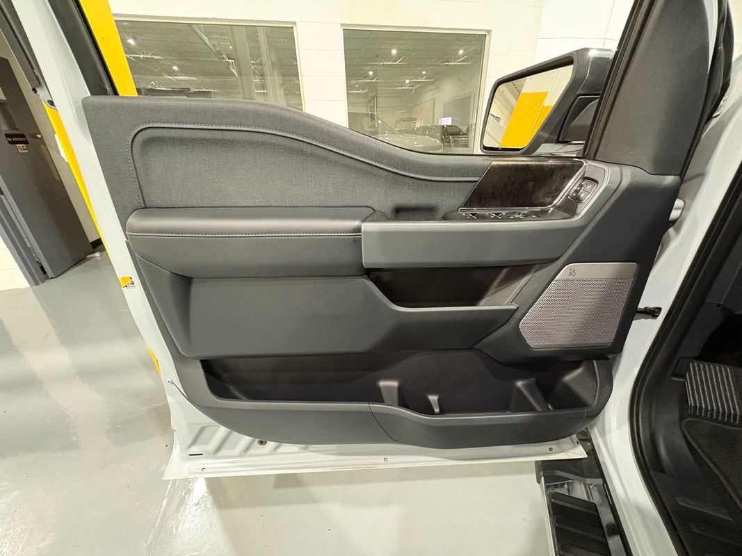 Used 2021 Ford F150 Lariat image 36