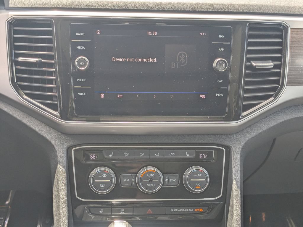 Used 2019 Volkswagen Atlas SEL R-Line FWD image 6