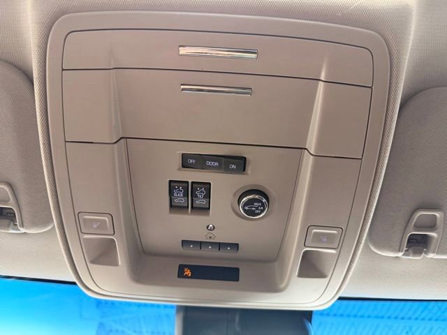 Used 2019 Chevrolet Tahoe Premier AWD/4WD image 46
