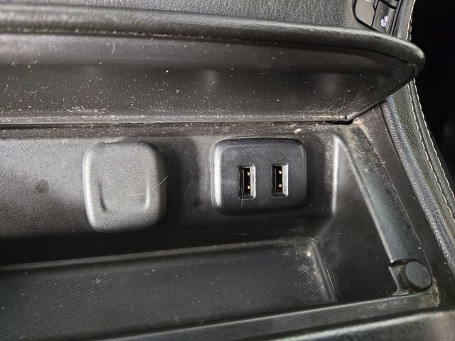 Used 2017 GMC Yukon Denali image 28